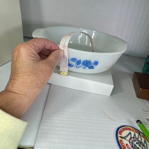 Vintage Fire-King Anchor Hocking round 2Qt casserole dish blue floral design - Picture 5 of 5